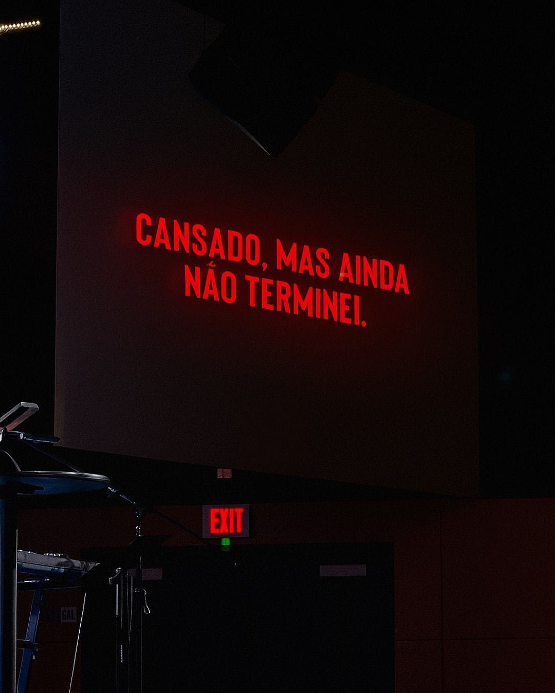 Cansado, mas ainda não terminei.